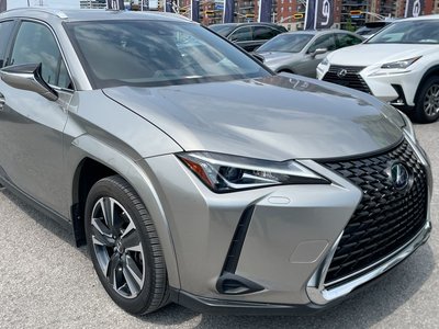2022 Lexus UX 250h in Laval, Quebec