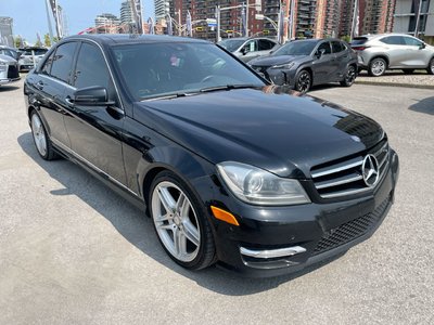 Mercedes-Benz C-Class  2014 à Laval, Québec