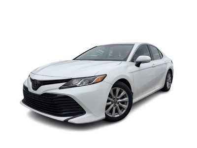 Toyota Camry  2018 à Laval, Québec