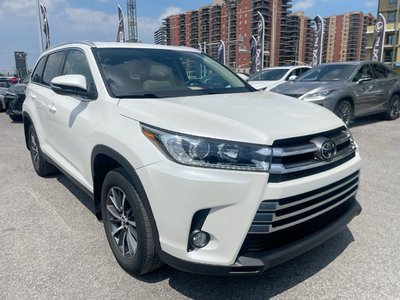 2019 Toyota Highlander in Laval, Quebec