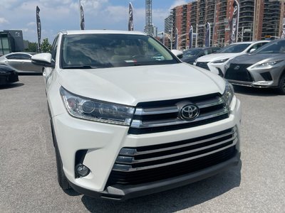 2019 Toyota Highlander in Laval, Quebec