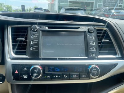 2019 Toyota Highlander in Laval, Quebec