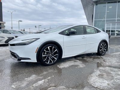 Toyota Prius Prime  2024 à Laval, Québec