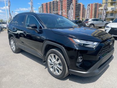 Toyota RAV4  2024 à Laval, Québec
