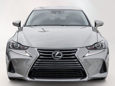 Lexus IS 300  2018 à Laval, Québec