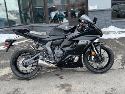 YZF-R7