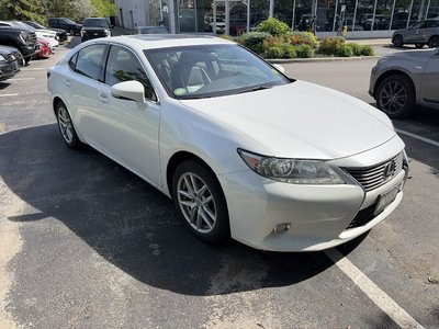 2013 Lexus ES 350 in Markham, Ontario