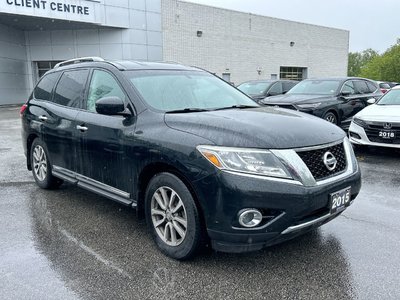 2015 Nissan Pathfinder in Markham, Ontario