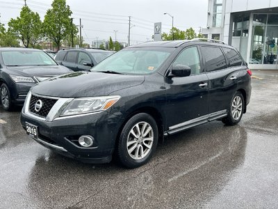 2015 Nissan Pathfinder in Markham, Ontario