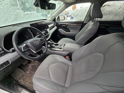 2023 Toyota Highlander in Markham, Ontario