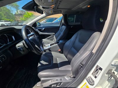 2018 Volvo V60 Cross Country in Markham, Ontario