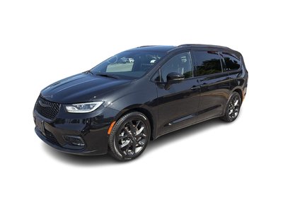 2022 Chrysler Pacifica in Markham, Ontario
