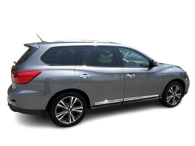 2017 Nissan Pathfinder in Markham, Ontario
