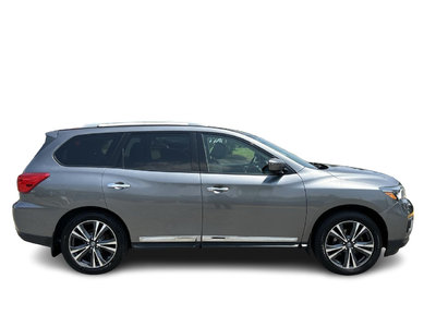 2017 Nissan Pathfinder in Markham, Ontario