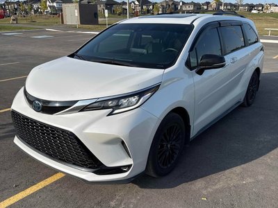 2023 Toyota Sienna in Markham, Ontario
