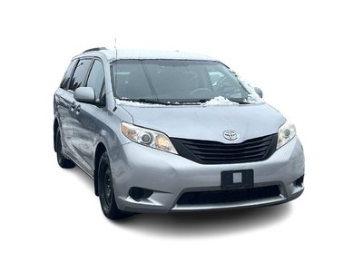 2011 Toyota Sienna in Markham, Ontario