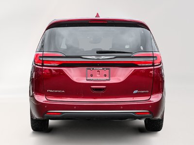 Chrysler Pacifica Hybrid  2022 à Dorval, Québec