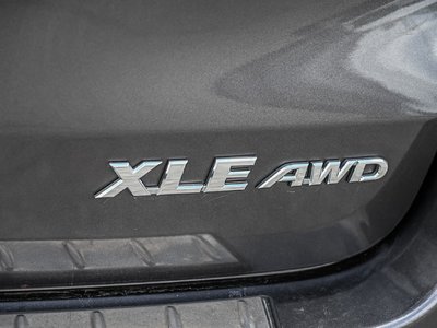 2018 Toyota Highlander in Dorval, Quebec