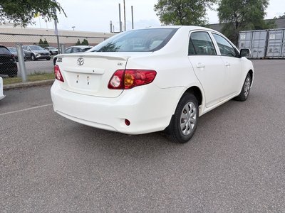 Toyota Corolla  2010 à Dorval, Québec