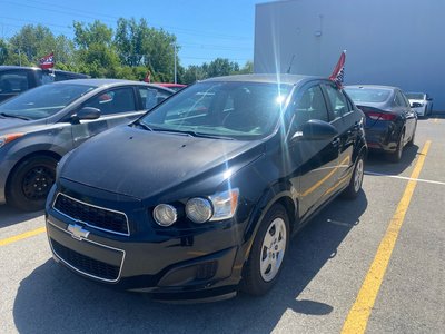 Chevrolet Sonic LS, A/C, POWER LOCK, MANUAL WINDOWS 2012 AUCUN ACCIDENT!