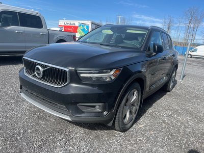 Volvo XC40 Momentum 2020