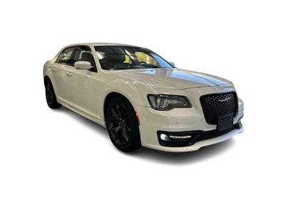 Chrysler 300  2022 à Mississauga, Ontario