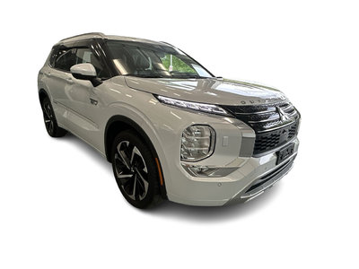 2024 Mitsubishi Outlander Plug-In Hybrid in Mississauga, Ontario