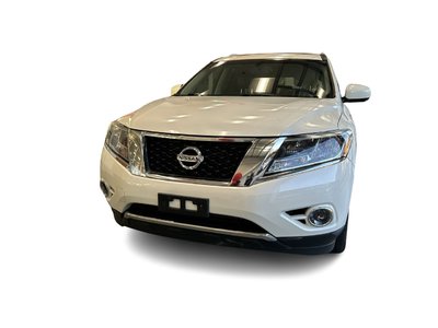 2015 Nissan Pathfinder in Mississauga, Ontario