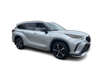 2021 Toyota Highlander in Mississauga, Ontario
