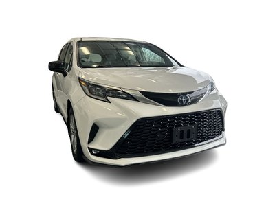 2022 Toyota Sienna Hybrid in Mississauga, Ontario