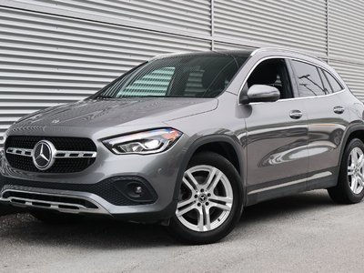 Mercedes-Benz GLA  2023