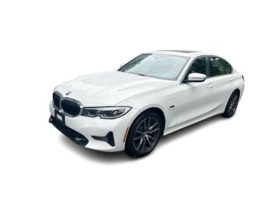 2022 BMW 330e in North Vancouver, British Columbia