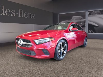 Mercedes-Benz A-Class Base 2022 Ensembles Premium & Technologie