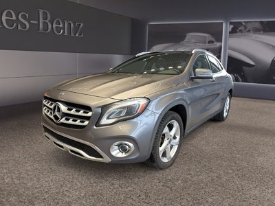 Mercedes-Benz GLA 250 2018 Toit panoramique, ensemble Premium