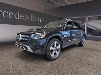2022 Mercedes-Benz GLC 300 Heated steering wheel & front seats, Trailer hitch