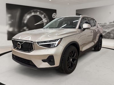 Volvo XC40 Plus Bright Theme 2023
