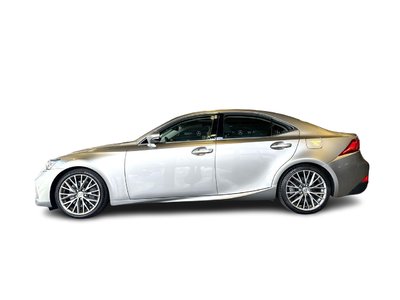 Lexus IS 300 AWD  2019 à Vancouver, Colombie-Britannique