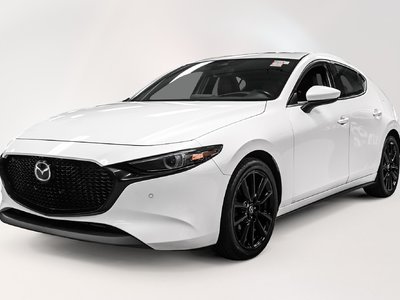 2021 Mazda 3 in Dollard-des-Ormeaux, Quebec