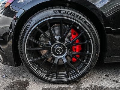 Mercedes-Benz E-Class  2027 à Dollard-des-Ormeaux, Québec
