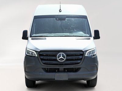 2024 Mercedes-Benz ESprinter Cargo Van in Dollard-des-Ormeaux, Quebec