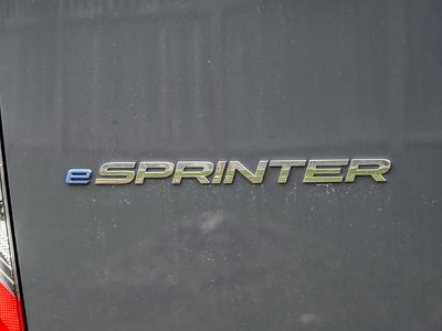 2025 Mercedes-Benz eSprinter Cargo Van in Dollard-des-Ormeaux, Quebec
