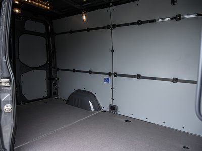 2025 Mercedes-Benz eSprinter Cargo Van in Dollard-des-Ormeaux, Quebec