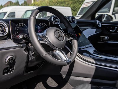 2027 Mercedes-Benz GLC in Dollard-des-Ormeaux, Quebec