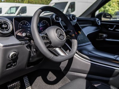 2027 Mercedes-Benz GLC in Dollard-des-Ormeaux, Quebec