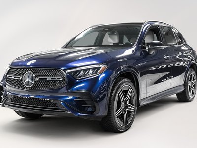 Mercedes-Benz GLC300  2023 à Dollard-des-Ormeaux, Québec