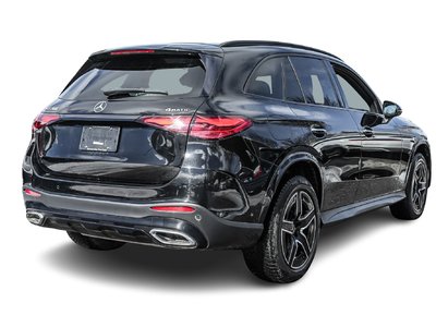 Mercedes-Benz GLC300  2023 à Dollard-des-Ormeaux, Québec