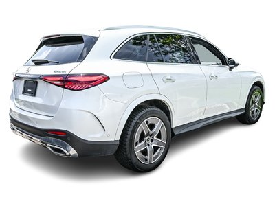 2023 Mercedes-Benz GLC300 in Dollard-des-Ormeaux, Quebec
