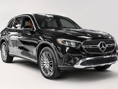 Mercedes-Benz GLC300  2024 à Dollard-des-Ormeaux, Québec