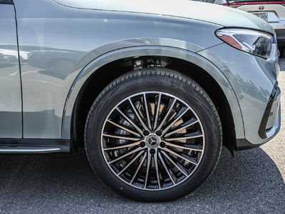Mercedes-Benz GLC300  2026 à Dollard-des-Ormeaux, Québec