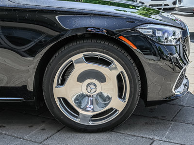 Mercedes-Benz Maybach S-Class  2024 à Dollard-des-Ormeaux, Québec